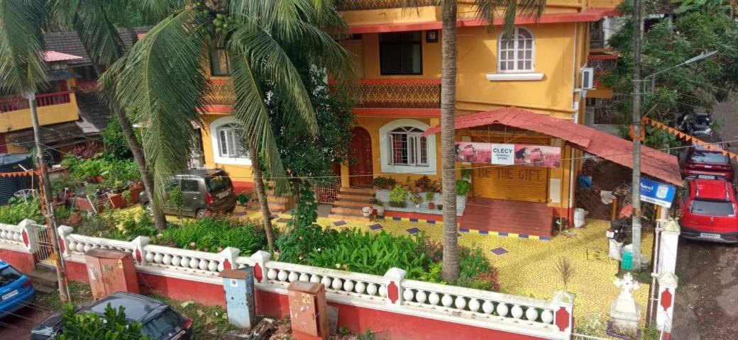 Villa Cleto Guest House ปณชี ภายนอก รูปภาพ
